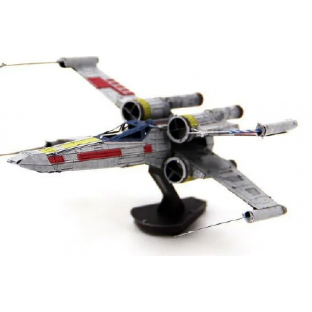 Сборная модель 3D Star Wars  X-Wing Starfighter (IP034-ARG)