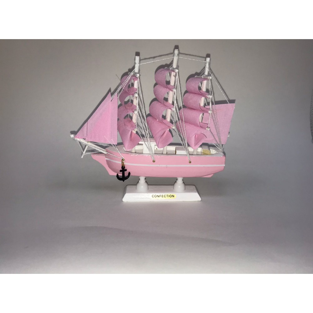 Корабль сувенирный - Деревянные парусные лодки 20 см