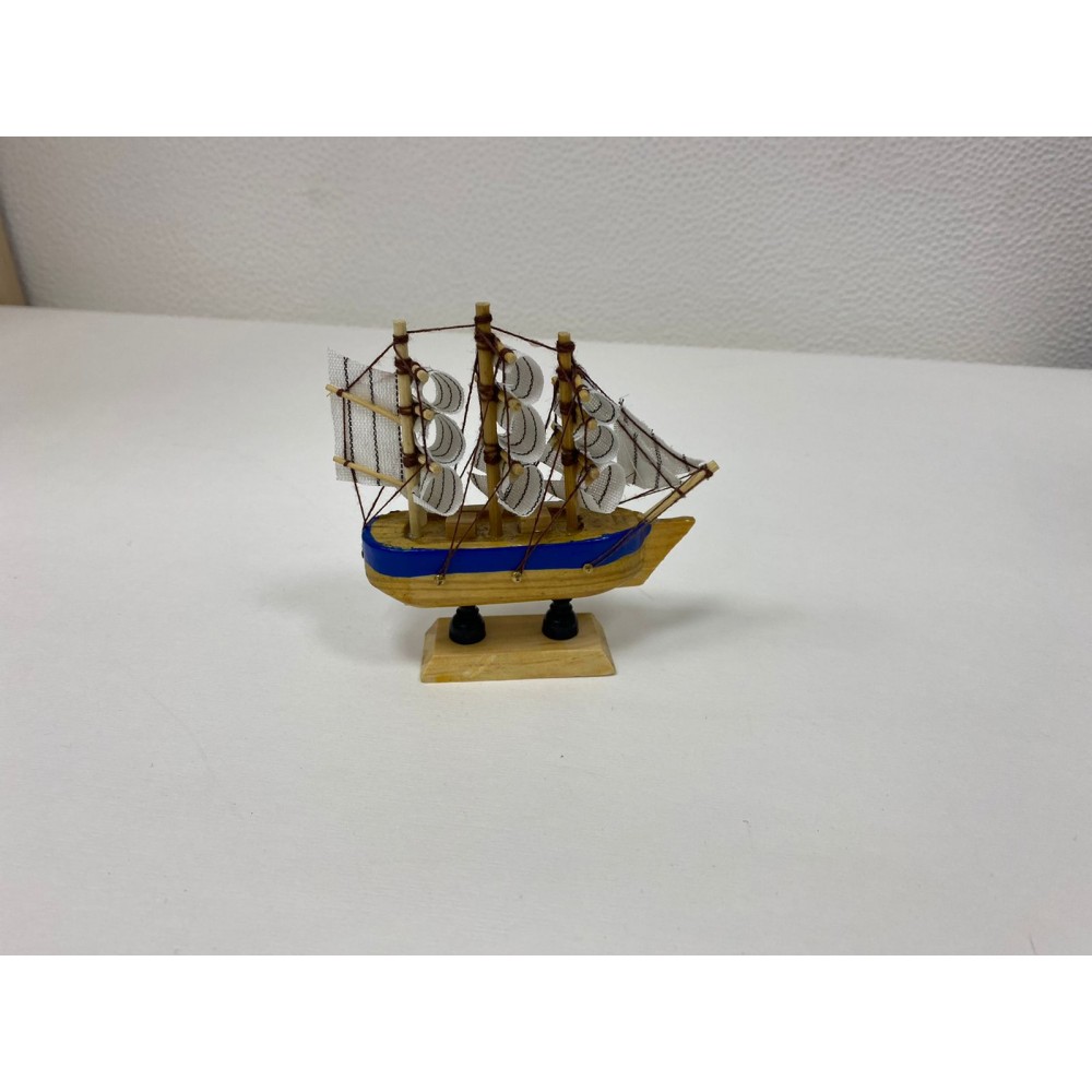 Модель парусной лодки Confection- Деревянные парусные лодки ручной работы 14см 