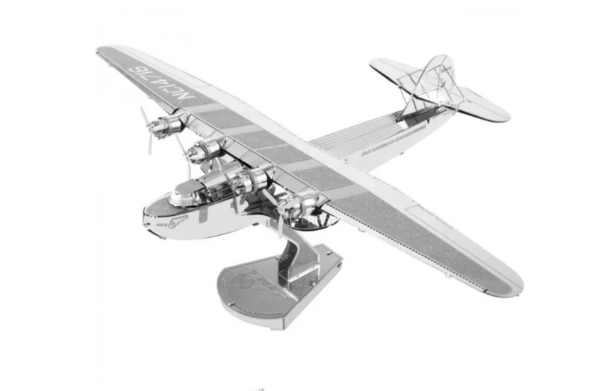 Металлическая модель самолета. Металлические модели самолетов. Сувенир из металла самолет. Металлическая модель. Конструктор модель самолета.